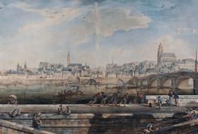 Peinture d’époque de Blois, illustrant les bords de Loire de la rive gauche, avec la rive droite en arrière plan et le pont Jacques-Gabriel entre les deux.