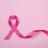 Un ruban rose déroulé, symbole de la lutte contre le cancer du sein.